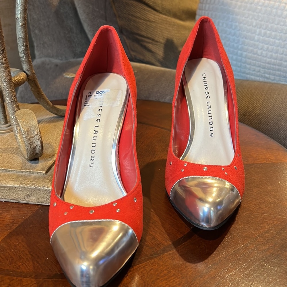 Red Suede Pump - Picture 2 of 6